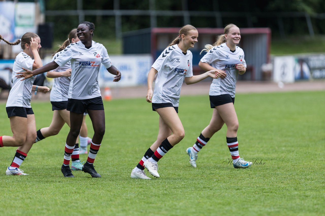Bild 349 - Loewinnen Cup